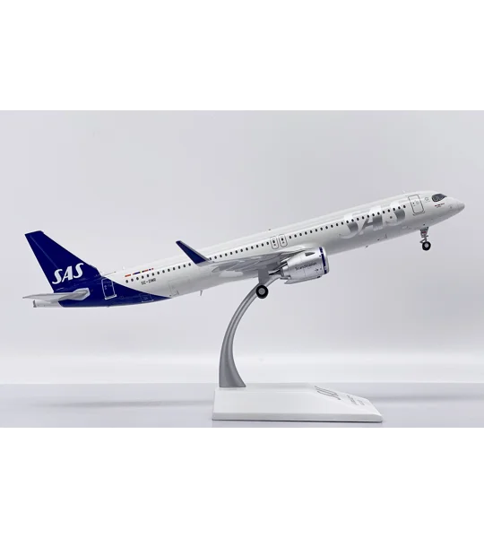 SAS Scandinavian Airbus A321LR 1:200
