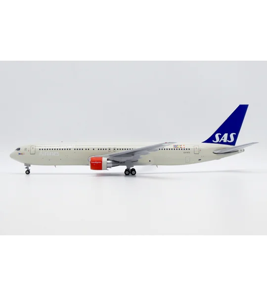 SAS Scandinavian Airlines Boeing 767-300ER 1:200