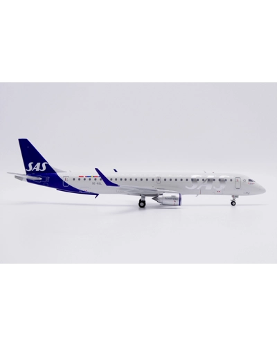 SAS Scandinavian Embraer 195LR 1:200