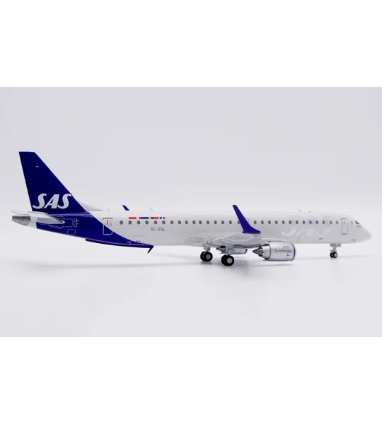 SAS Scandinavian Embraer 195LR 1:200