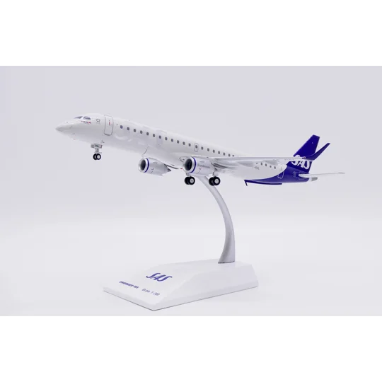 SAS Scandinavian Embraer 195LR 1:200