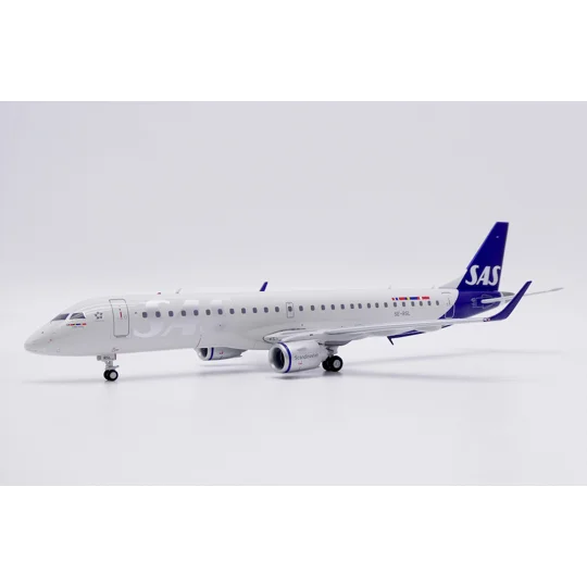 SAS Scandinavian Embraer 195LR 1:200