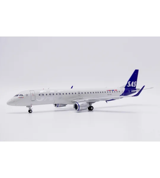 SAS Scandinavian Embraer 195LR 1:200