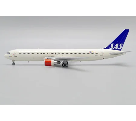 SAS Scandinavian Airlines Boeing 767-300ER 1:400