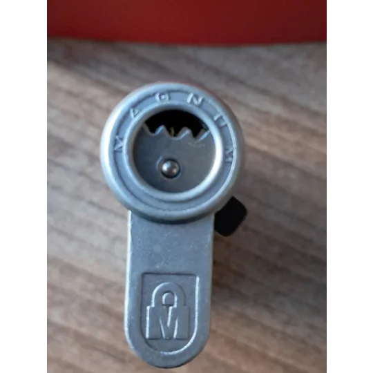 MAGNUM Everest 8230 serie High Security Cylinder lock With 5Keys