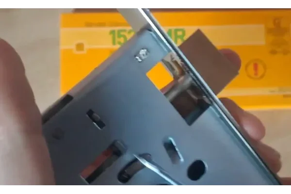 Mastering the Latch: How to Change the Position of Your ABLOY and KALE Locks