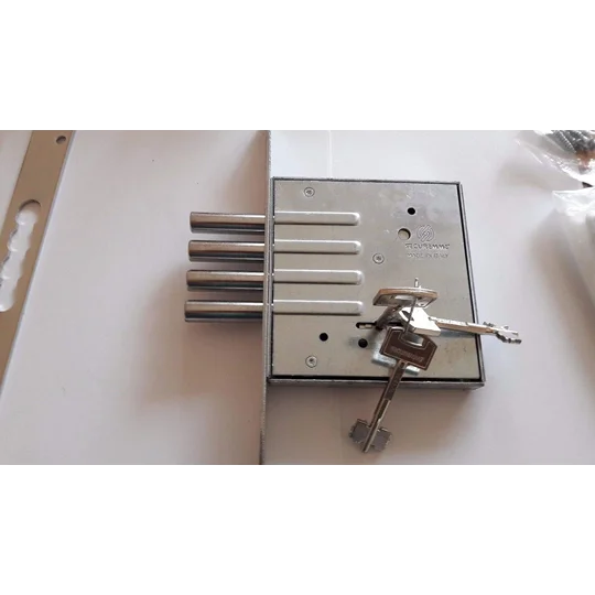 SECUREMME 2020 (Italy) 4-turns HIgh Security Double Bit Lever Lock