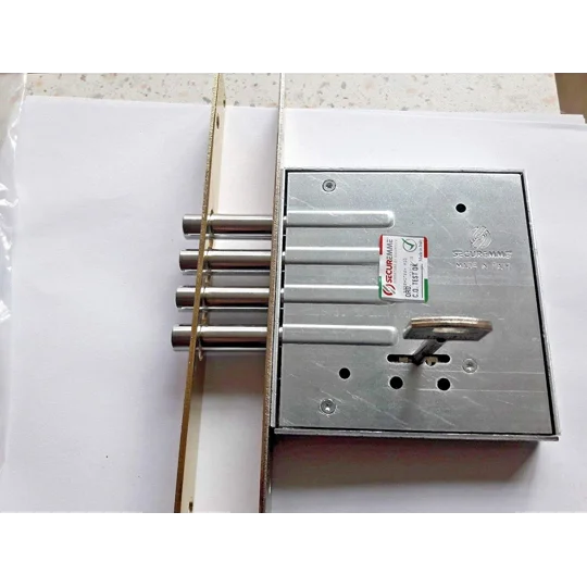 SECUREMME 2020 (Italy) 4-turns HIgh Security Double Bit Lever Lock