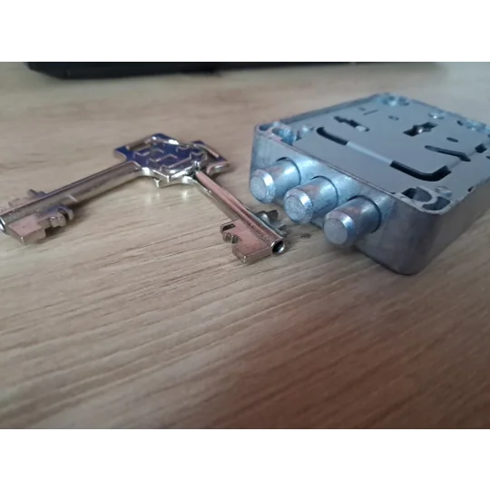 Dormakaba 73042 Tricontus A Safe lock