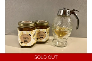 Gift set - 2 honey jars and ..