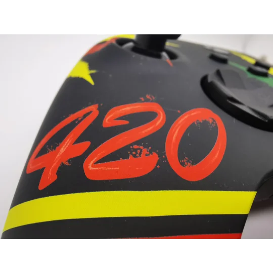 Xbox Wireless Controller - 420 Weed Leaf