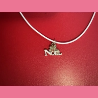 Noel Charm With Leather white Nec..