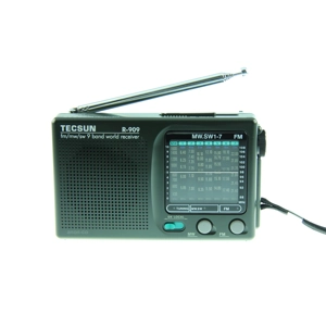 Tecsun R-909 radio