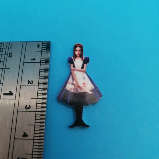 American McGee's Alice -Alice pin badge
