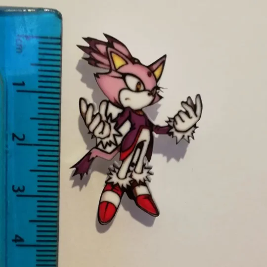 Sonic the Hedgehog - Blaze the cat pin badge