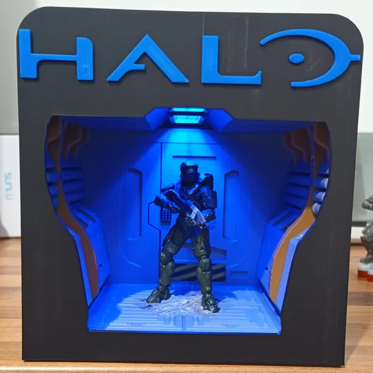Totaku figure display - Halo inspired corridor book nook/game nook