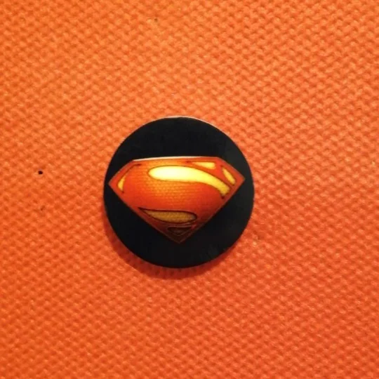 DC Superman pin badge -Man of Steel