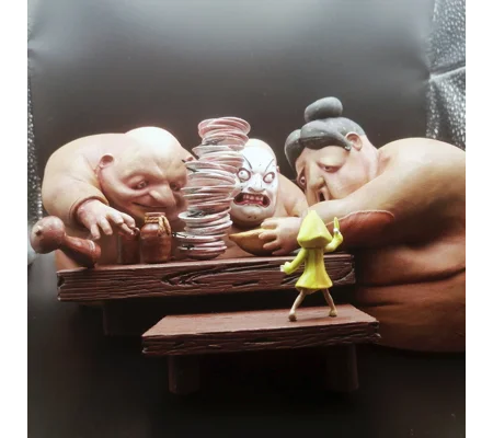 Little Nightmares box art diorama statue
