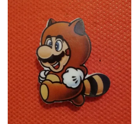Super Mario pin badge -Tanooki Suit