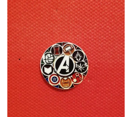 Marvel Avengers pin badge - Heroes