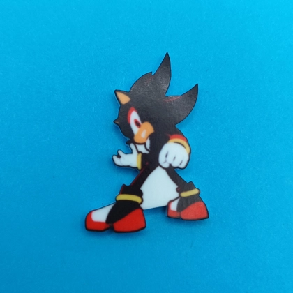 Sonic the Hedgehog - Shadow posed pin badge