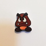 Paper Mario - Goomba pin badge