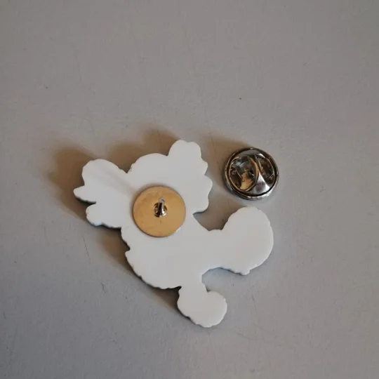 Yoshi's Island - Yoshi Throwing Egg pin badge