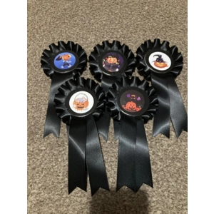 5 x 1 tier Halloween rosettes.  50mm centres safety pin backs. Parties, Prizes,Gifts.