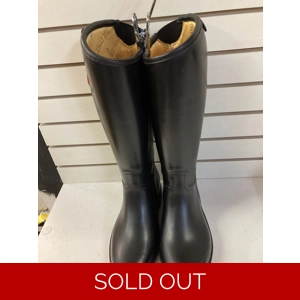 Tally ho childs long rubber riding boots. Size 9. BN shop soiled. RRP £39.99