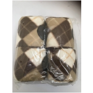 Set of four fleece bandages.