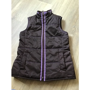 Ariat Youth reversible gilet.  Good condition . Approx age 8 Preowned. VGC