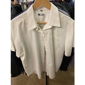 Dublin ladies double vent cream showing shirt.  Size UK 16. Preowned.