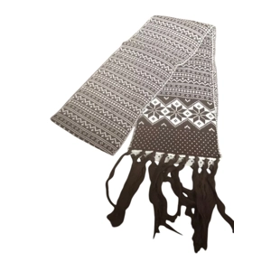 Horze scarf with pattern knitting.  Red or brown.  One size. BNIB