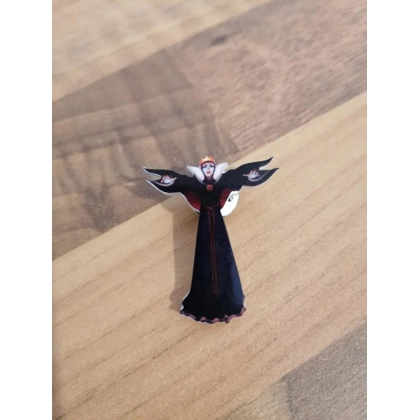 Disney Snow White - Evil Queen Standing Single Pin Badge Disney Snow White - Evil Queen Standing Single Pin Badge
