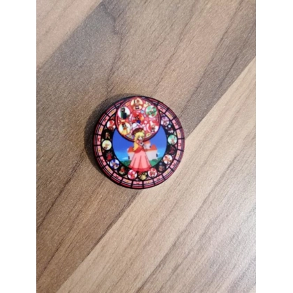 Super Mario Peach Round Pin Badge