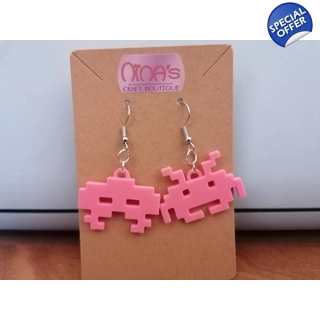 Space Invaders Pink Ret..