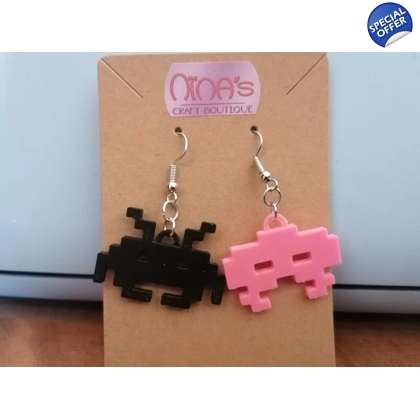 Space Invaders Black & Pink Retro 3D Printed Earrings Set Space Invaders Black & Pink Retro 3D Printed Earrings Set