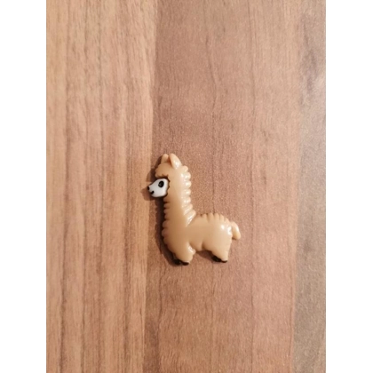Lluma/Alpaca Light Brown Plastic Single Pin Badge Lluma/Alpaca Light Brown Plastic Single Pin Badge