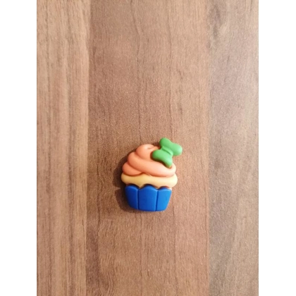 Disney Goofy Cupcake Plastic Single Pin Badge Disney Goofy Cupcake Plastic Single Pin Badge