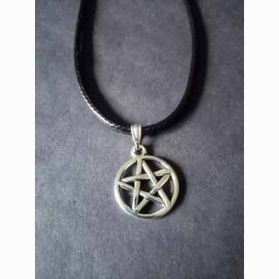 Pentagram choker