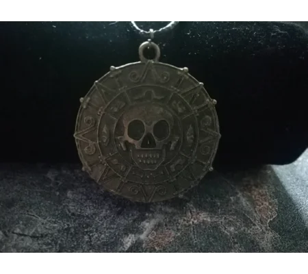 pirate's doubloon choker