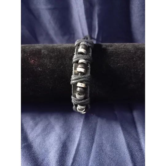 Leather and beads adjustable bracelet