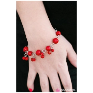 B56 - The Wedding Guest – Red