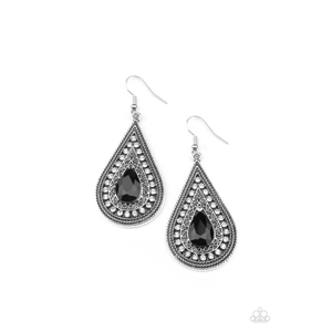 E47 - Metro Masquerade - Black