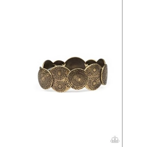 B48 - Pleasantly Posy Brass