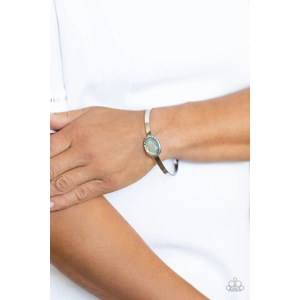 B13 - Misty Meadow - Blue