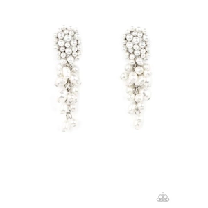 E88 - Fabulously Flattering Silver