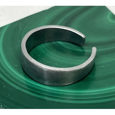 Thin Band