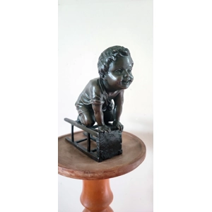 Alte bronzene Figur von..