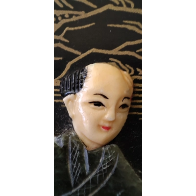 Seltene Vintage Schatulle, Japan. Mit Jade inkrustiert.